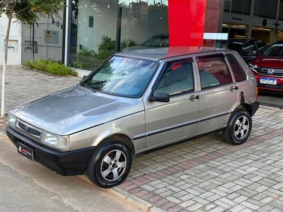 FIAT UNO 1.0 MPI MILLE SMART 8V GASOLINA 4P MANUAL FIAT UNO 1.0 MPI MILLE SMART 8V GASOLINA 4P MANUAL